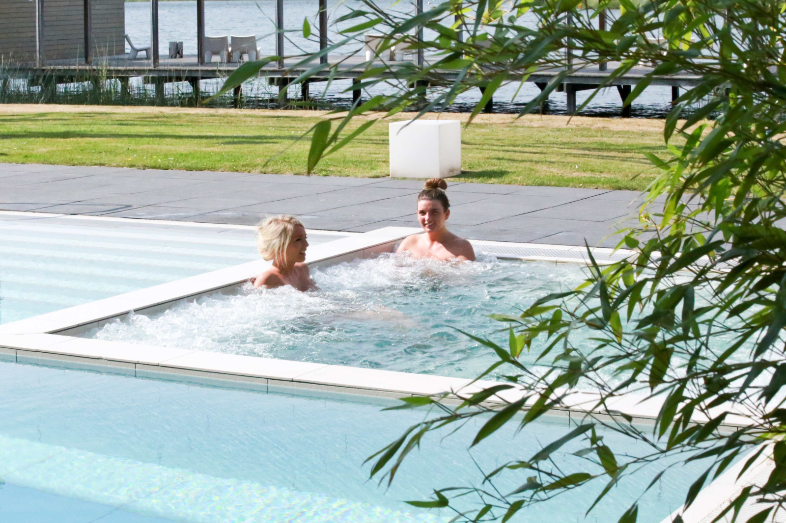 Thermen Maarssen baden whirlpool buiten (2)