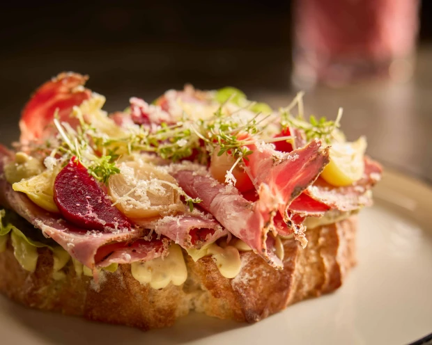 TMN Deli Pastrami (2)