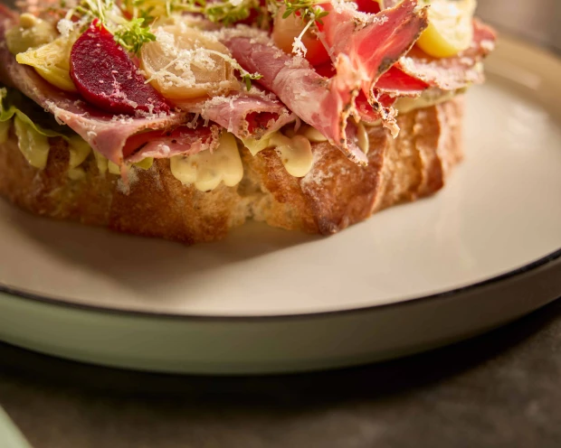 TMN Deli Pastrami (2)